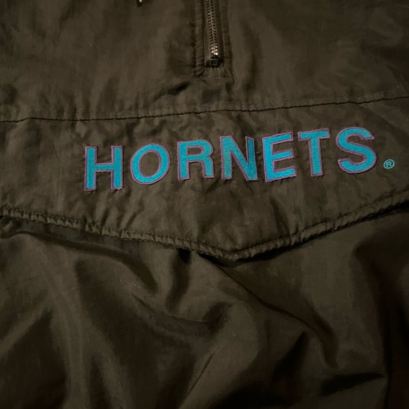 Official Vintage NBA Charlotte Hornets Starter Jacket - Picture 2 of 6